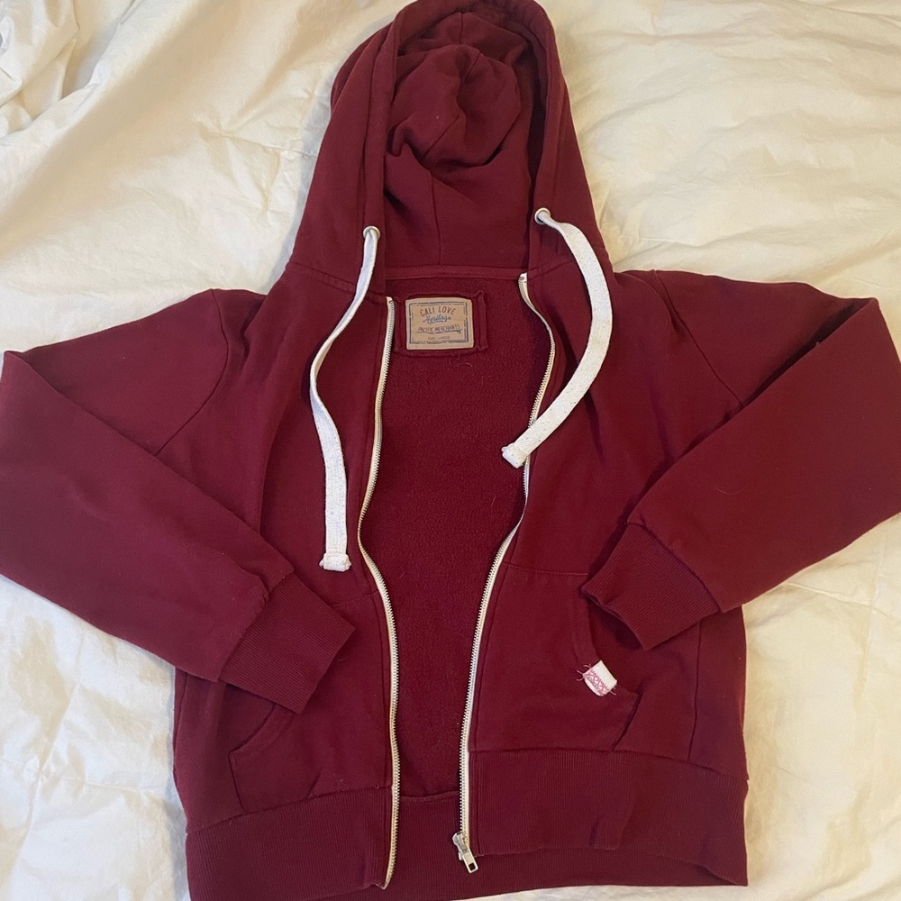 Maroon Women’s L zip up hoodie